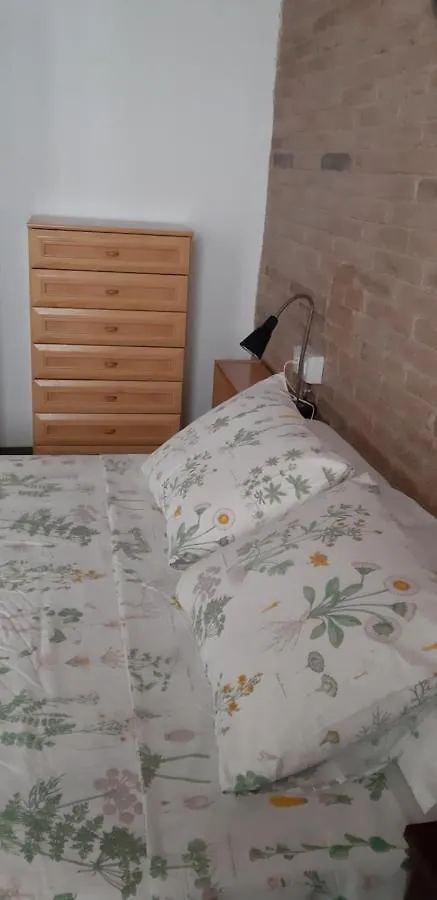 Homestay Carrer Santa Eulalia- Hospitalet De Llobregat- Bcn Apartment L'Hospitalet de Llobregat